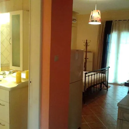 With One Bedroom In Corfu, With Enclosed Garden And Wifi - 3 Apartment Corfu (city)