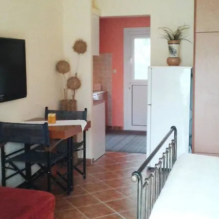 With One Bedroom In Corfu, With Enclosed Garden And Wifi - 3 Corfu (city)